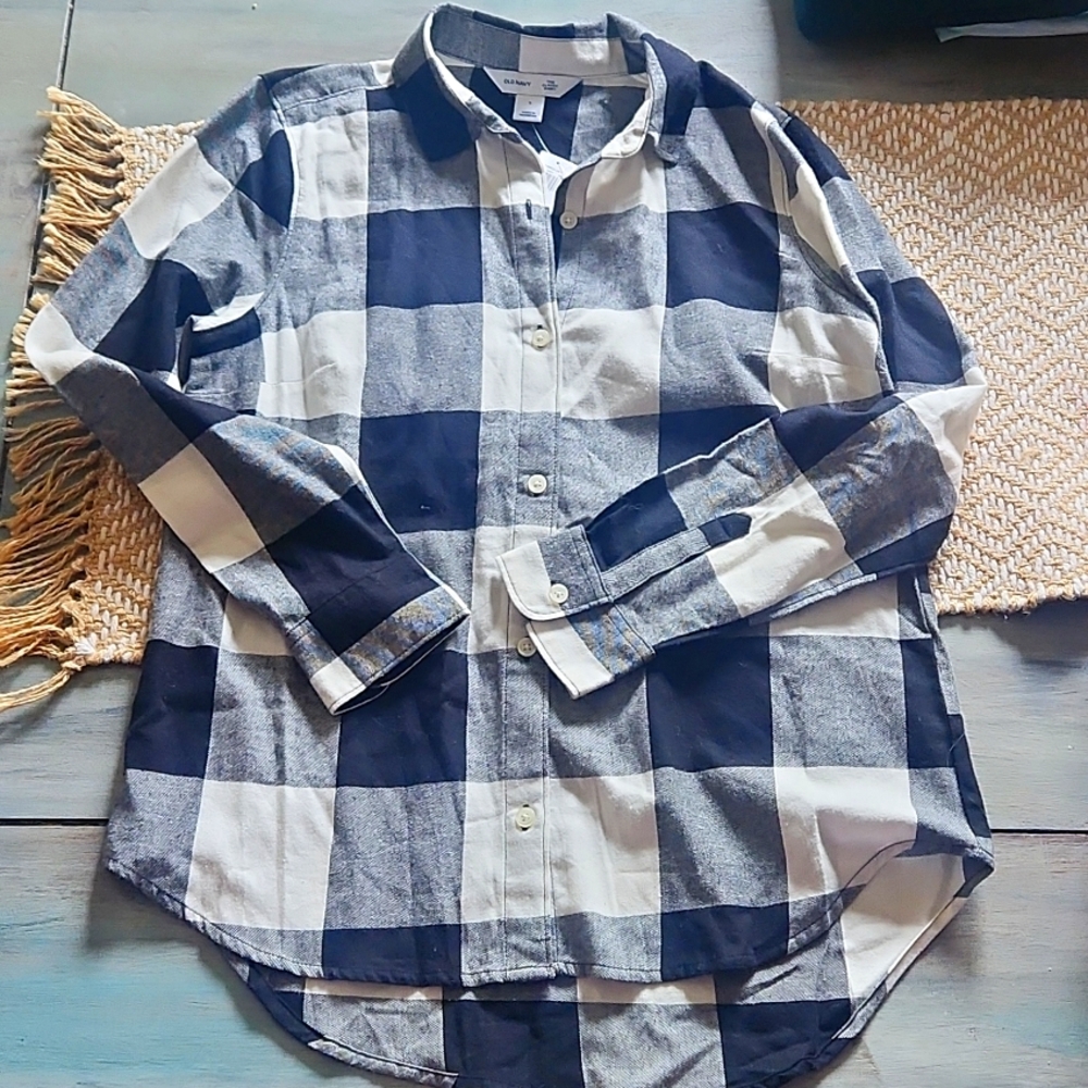 Old Navy size small, Buffalo Check